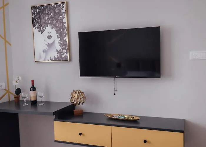 La Casa 2 * 브르사츠