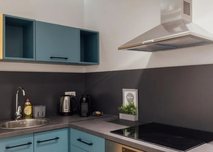 La Casa 2 브르사츠